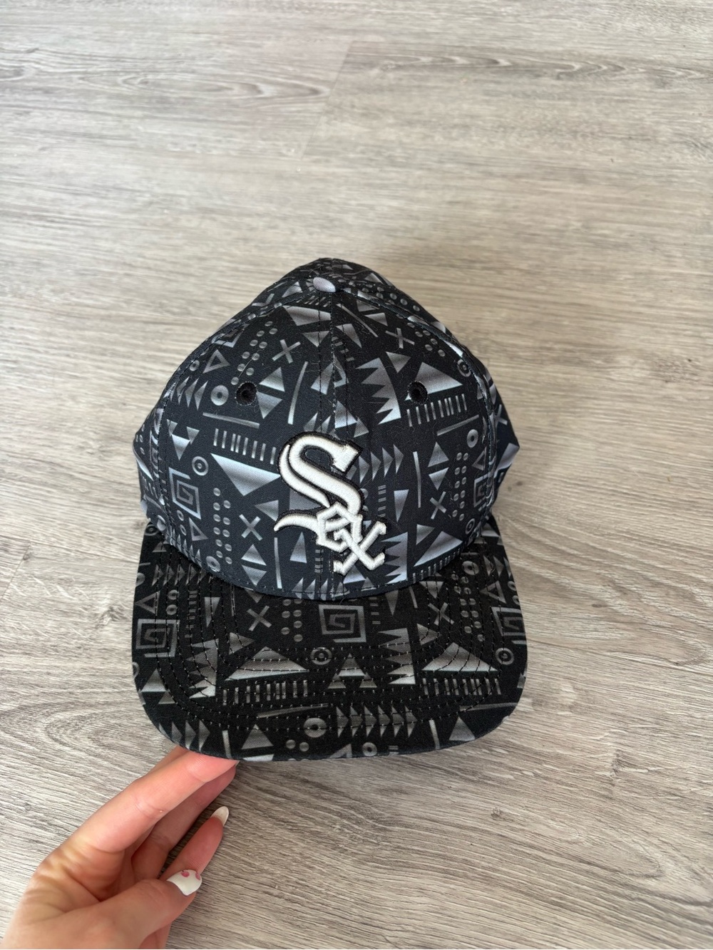 Chicago White Sox Black & Gray Patterned Hat